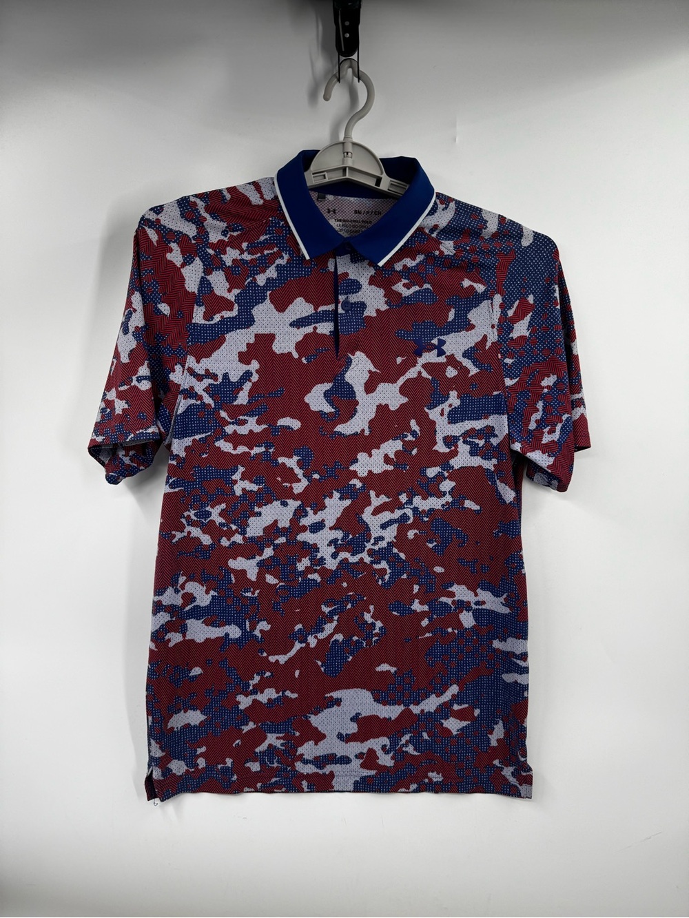 Under Armour Men’s Small Red Camo Iso Chill Charged Performance Golf Polo